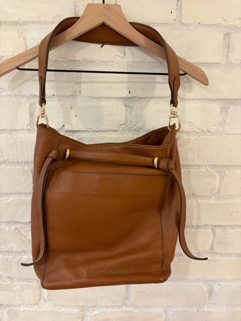 Banana Republic Brown Leather Shoulder Bag Tote
(B8)